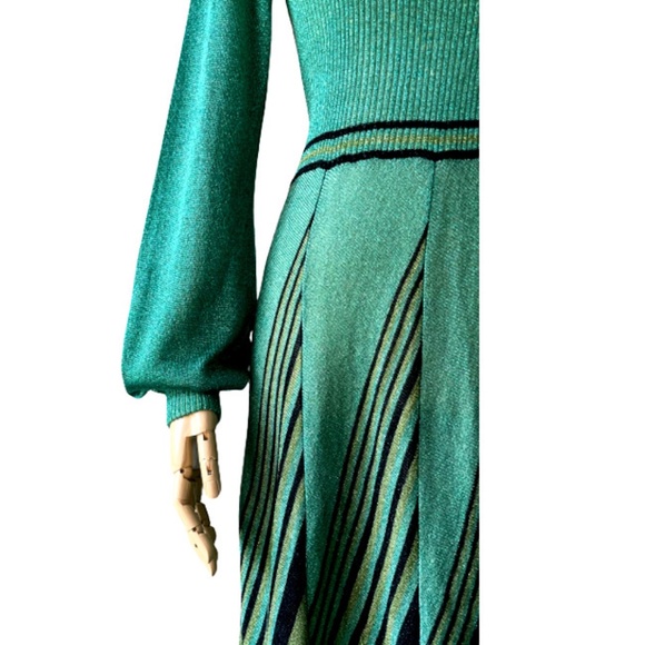 COPY - Vtg 70s Wenjilli Metallic Knit Maxi Dress Small - Picture 3 of 7
